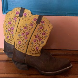 Ariat 7 Embroidered Yellow Cowboy Boots
